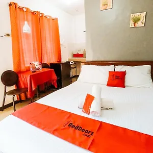 https://reddoorz-gaeas-apartment-panglao.hotelspanglao.com